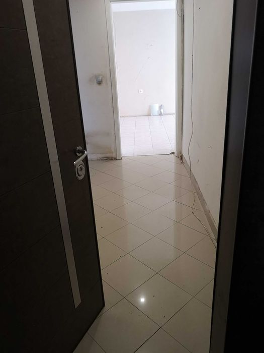 Продава се Четиристаен апартамент в Русе, Център - 112 кв.м за 1027 €/кв.м - Снимка #8