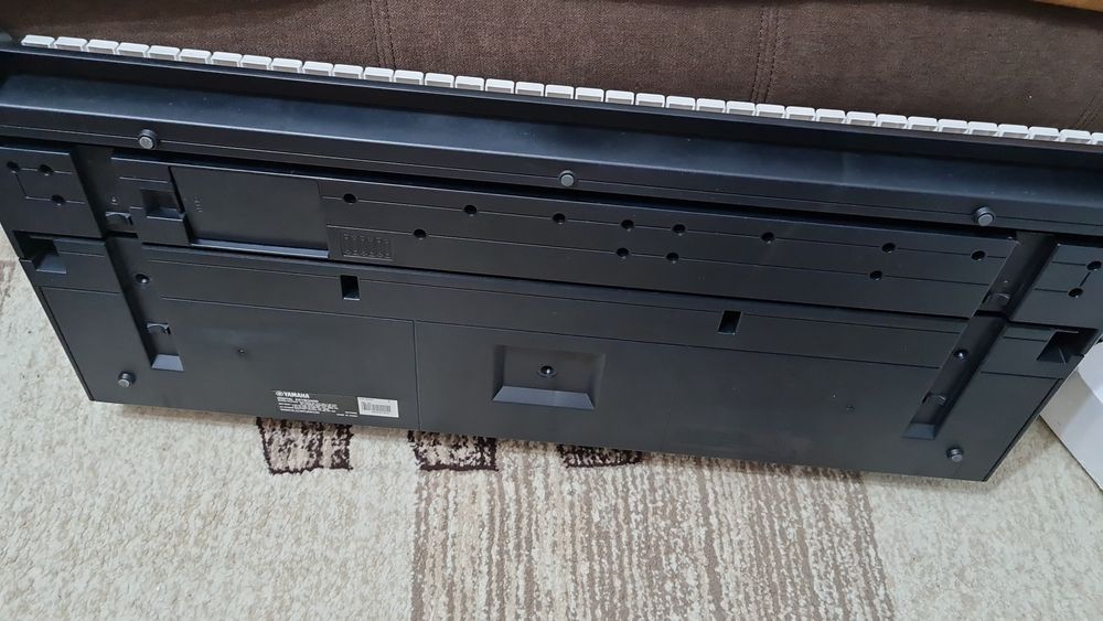 Orga Yamaha Psr E 433