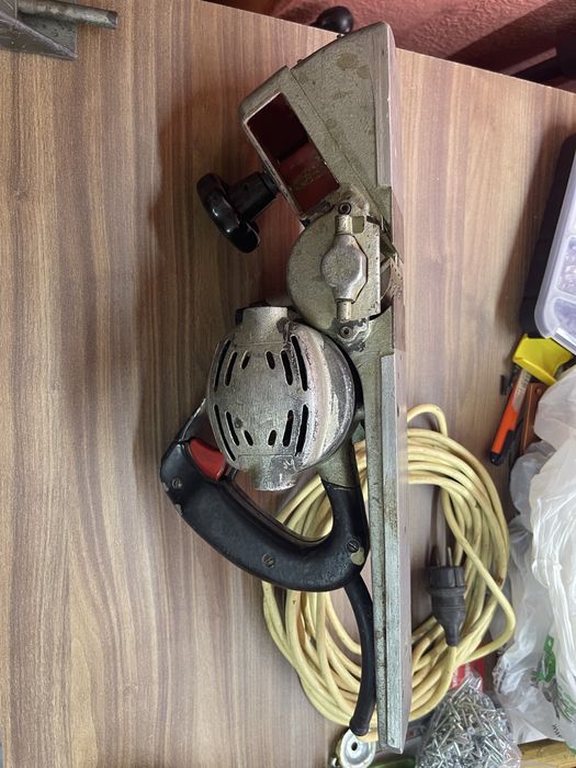 Продавам електрическо ренде