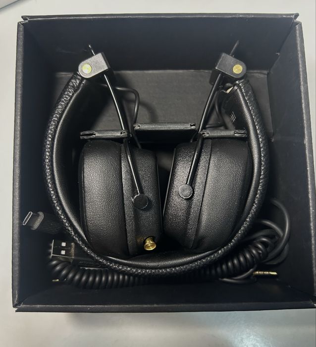 Наушники Marshall Major IV