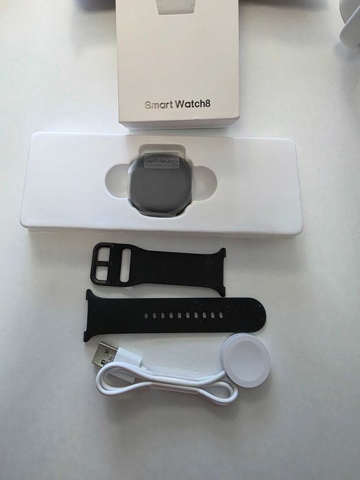 Smart watch 8 40мм чисто нов часовник