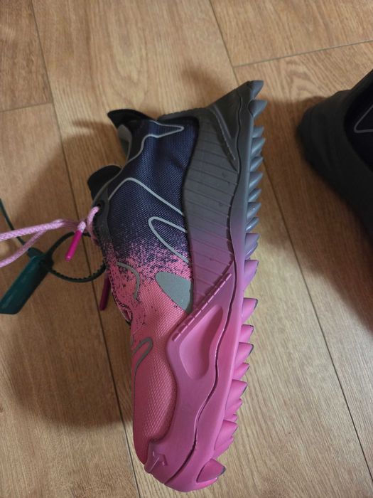 Adidasi off white odsy 1000