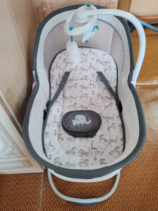 Детский шезлонг новый