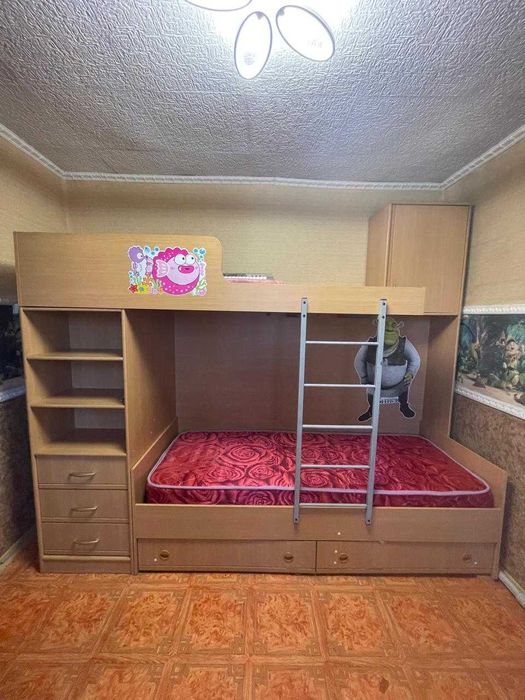 Двух ярусная кровать, б/у