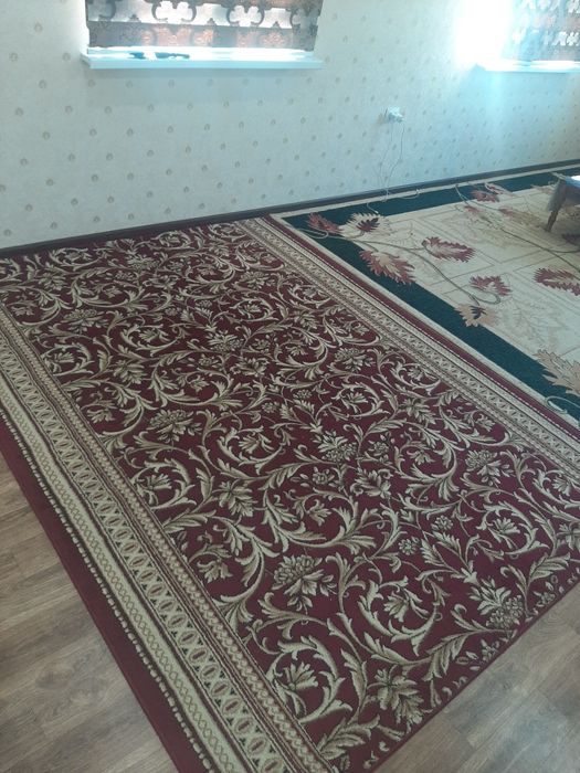 Продаётся ковёр б/у