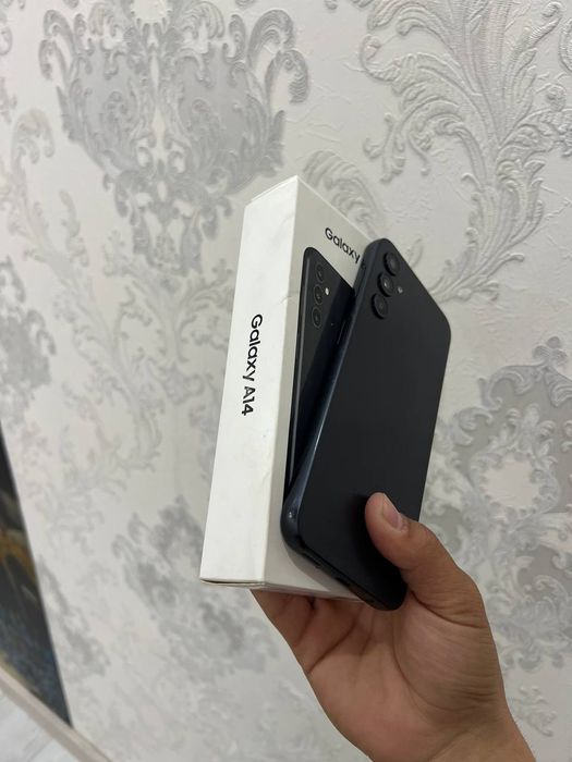 Samsung A14 yangi edeal sotiladi