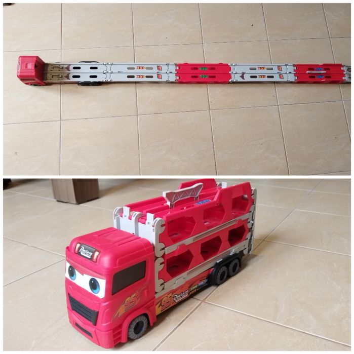 Продавам играчки, дрехи и спално бельо от поредицата Колите на Дисни