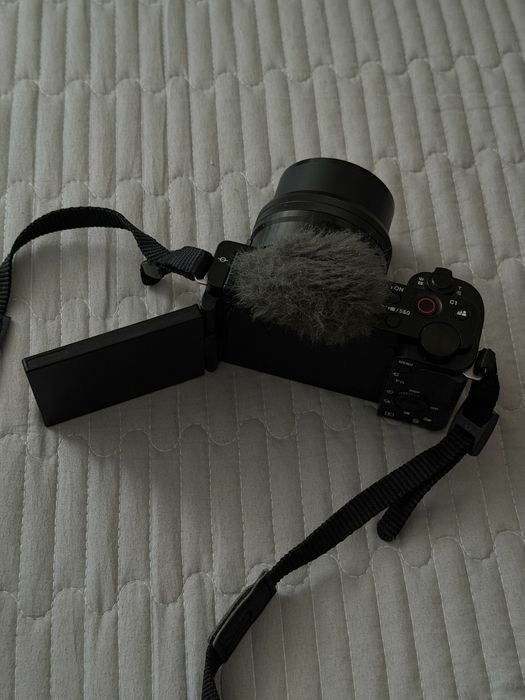 Sony zv e 10 (в хорошем состоянии)
