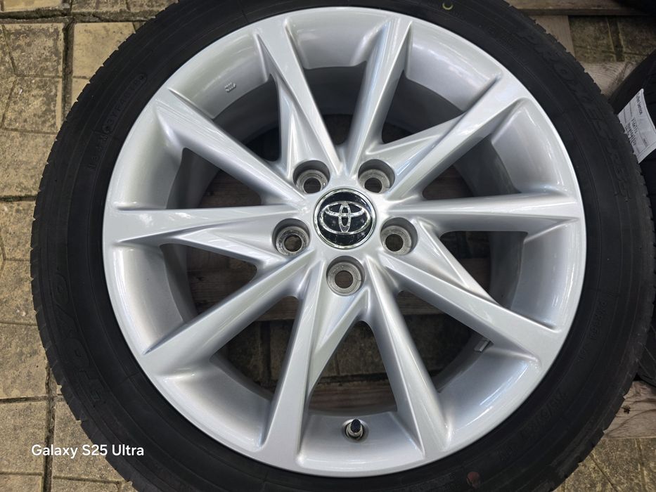 Лети джанти 17ки 5х114.3 Toyota + летни гуми 215/50/17 Toyo