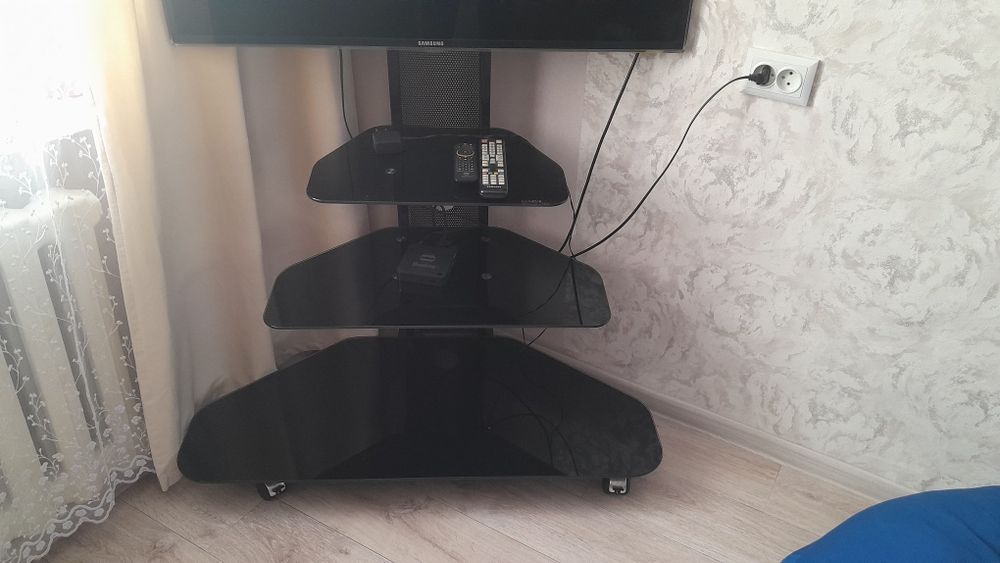 Продам подставку под телевизор