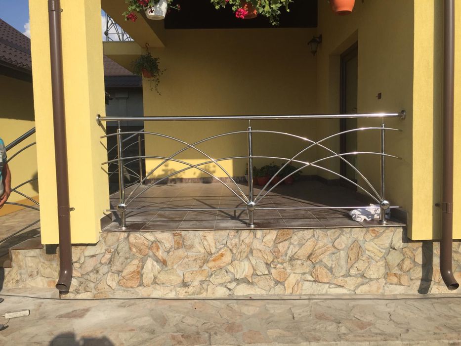 Balustrade de inox pentru scari si balcoane