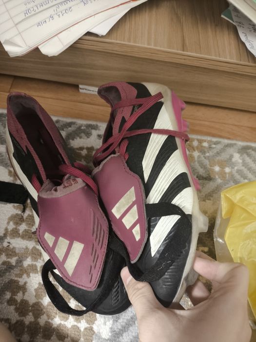 Бутсы adidas predator