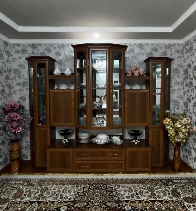 Горка для гостиной