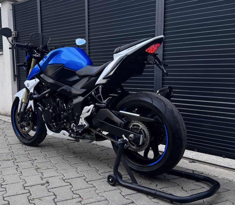 Suzuki GSR 750 ABS