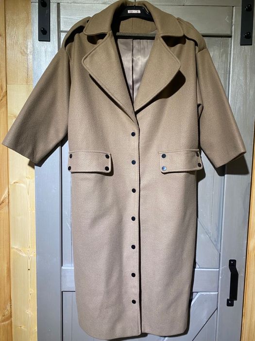 Продам пальто осенее