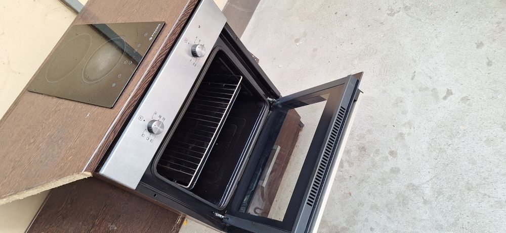 Готварска печка вградена в собствен шкаф