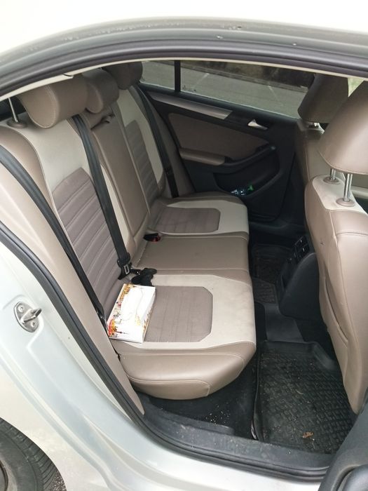 VW Jetta 1.6 diesel vând sau schimb