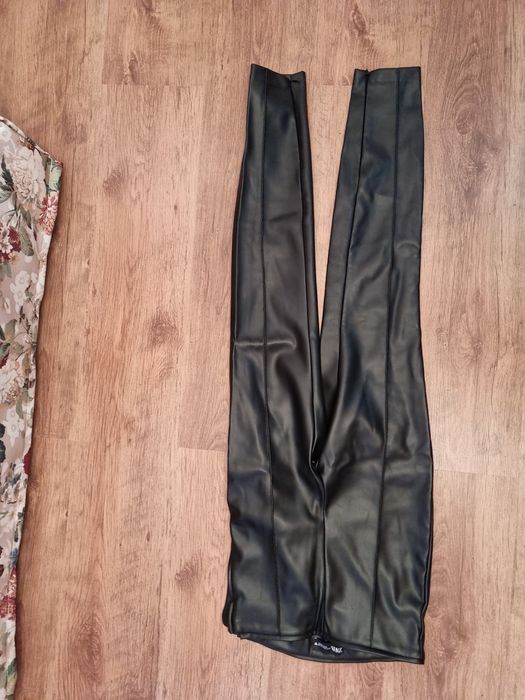 Pantaloni piele ecologica Zara masura S