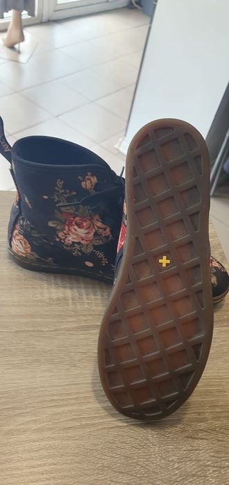 Ghete sport femei Dr Martens
