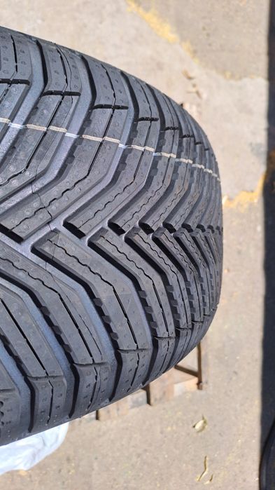 1бр. Нова Всесезонна 225/50/17 Michelin Cross Climate 2