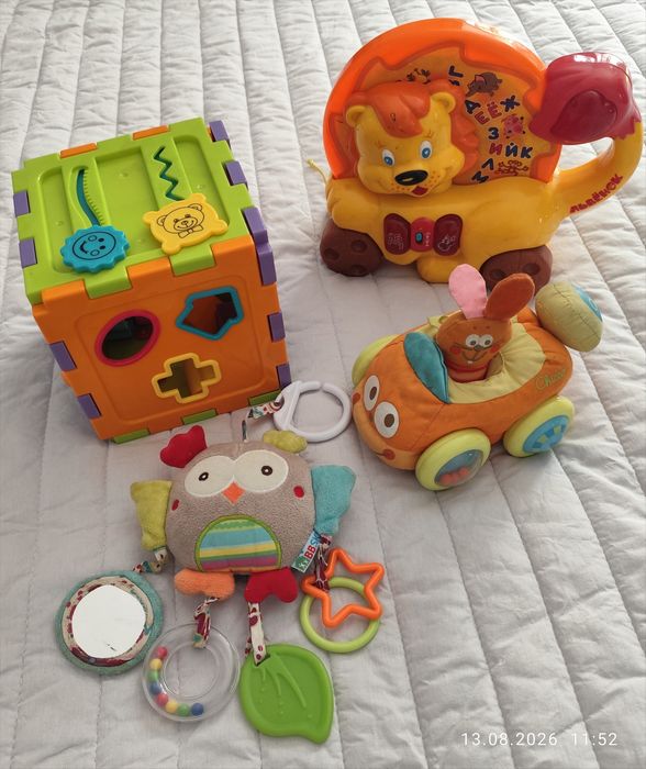 Продам игрушки. На батарейках