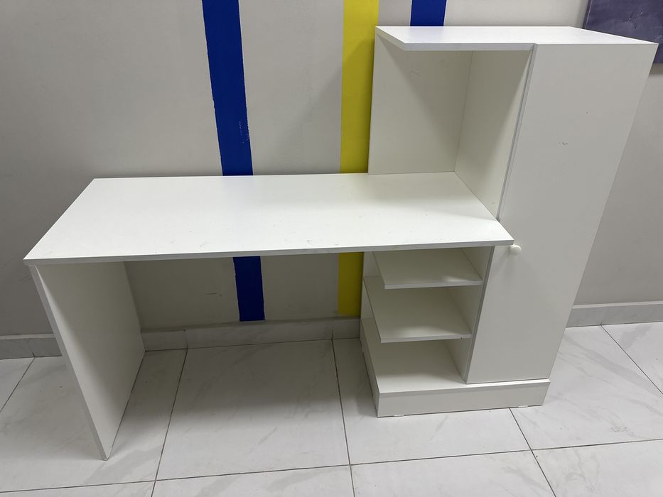 Продаю парту, в отличном состояний