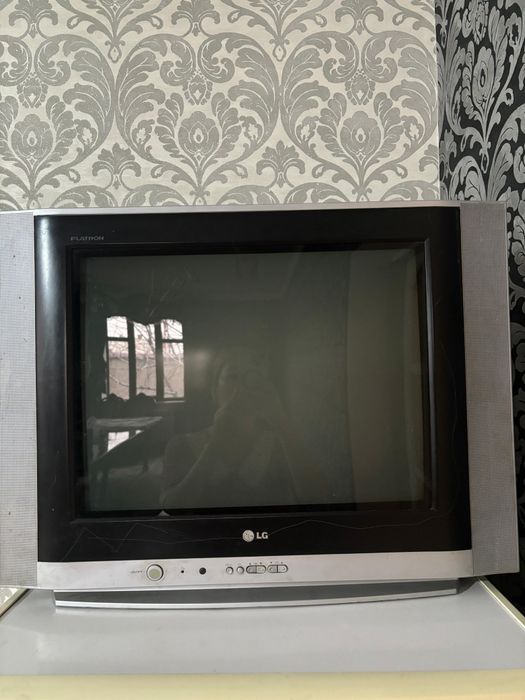 Холодильник рабочий. Телевизор рабочий