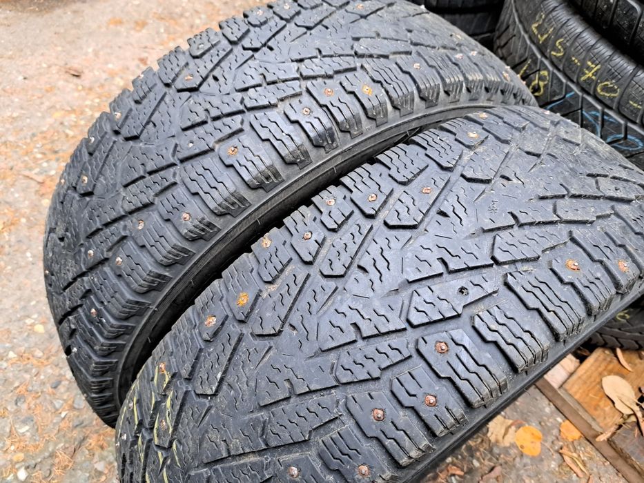 2 anvelope 225/75 R16C Nokian