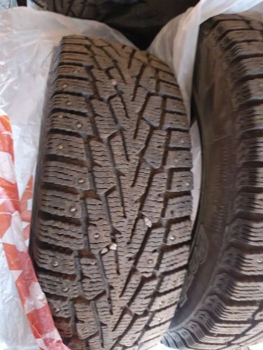 Продам зимнию резину