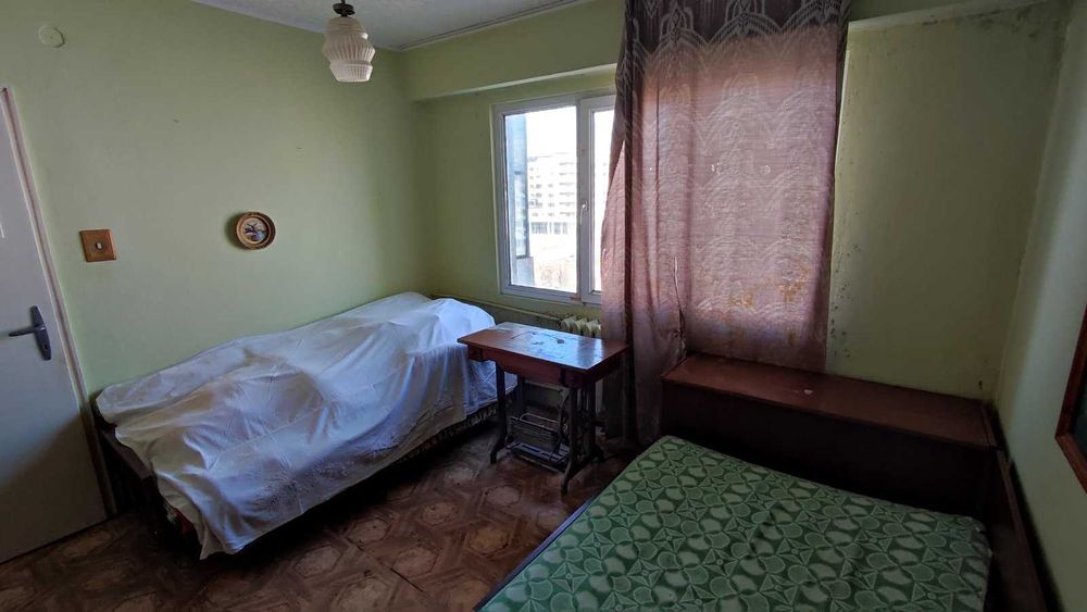 Продава се Двустаен апартамент в Бургас, Славейков - 61 кв.м за 1181 €/кв.м - Снимка #4