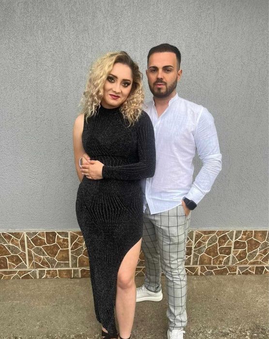 Vand rochie eleganta!