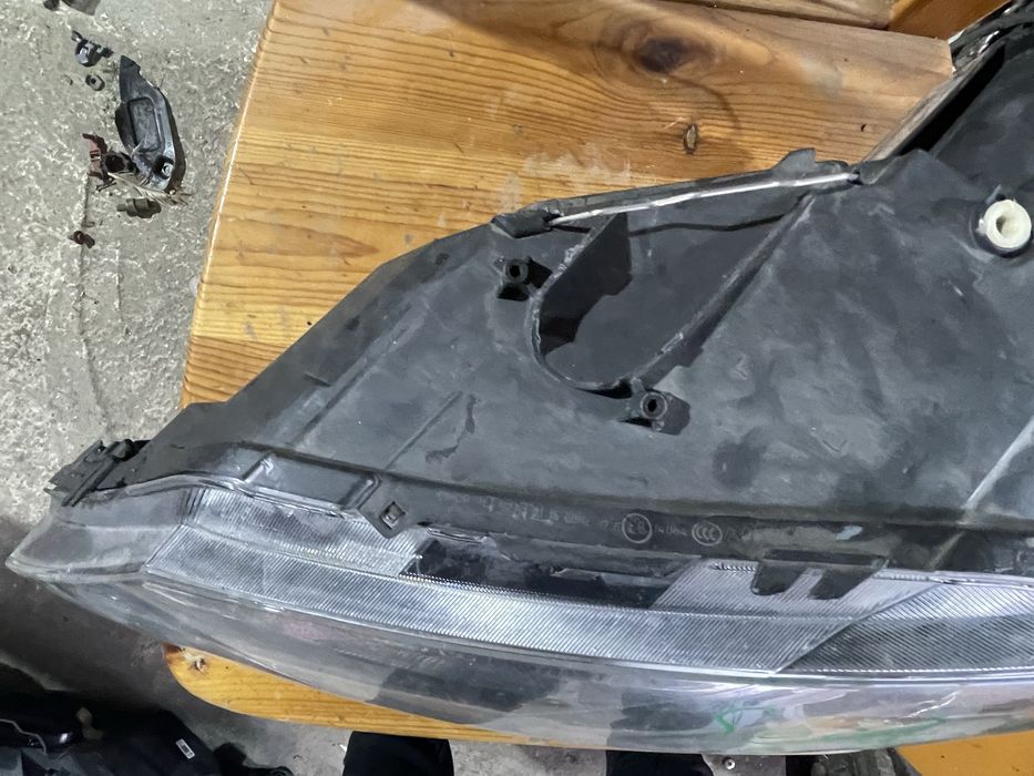 Фарове за Seat Leon 2015