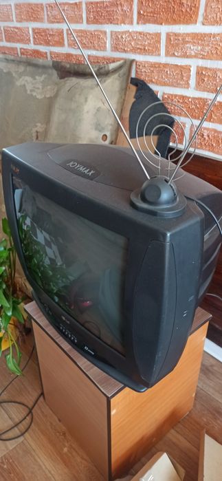 Телевизор старый LG 23 System