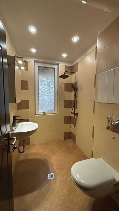 Дава се под наем Тристаен апартамент в София, Зона Б-19 - 72 кв.м за 743.07 € - Снимка #5
