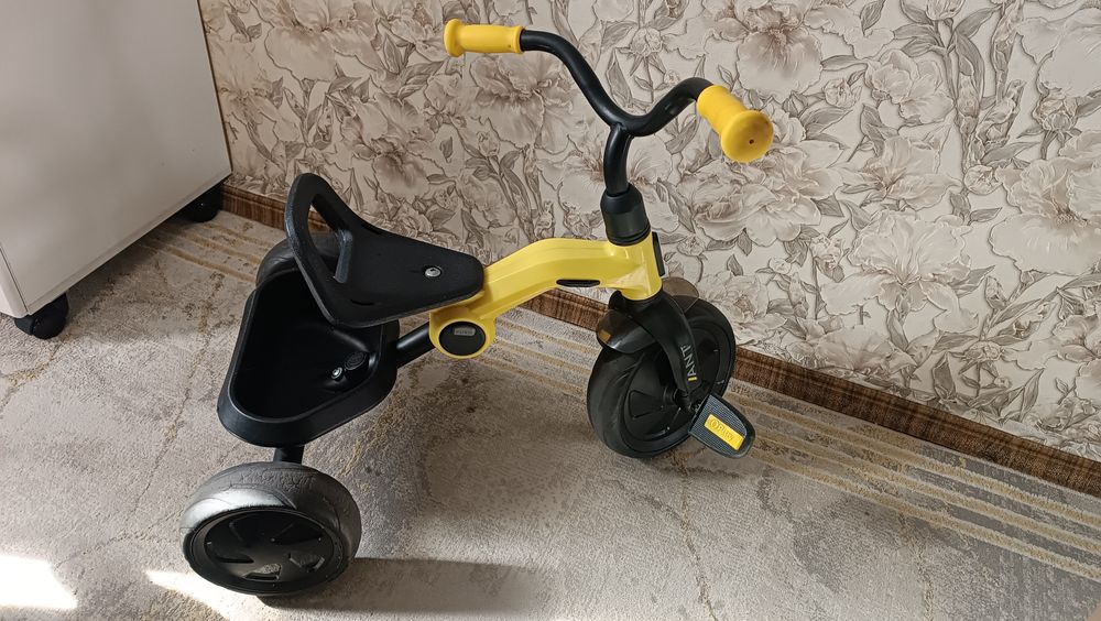 Трёхколёсный велосипед