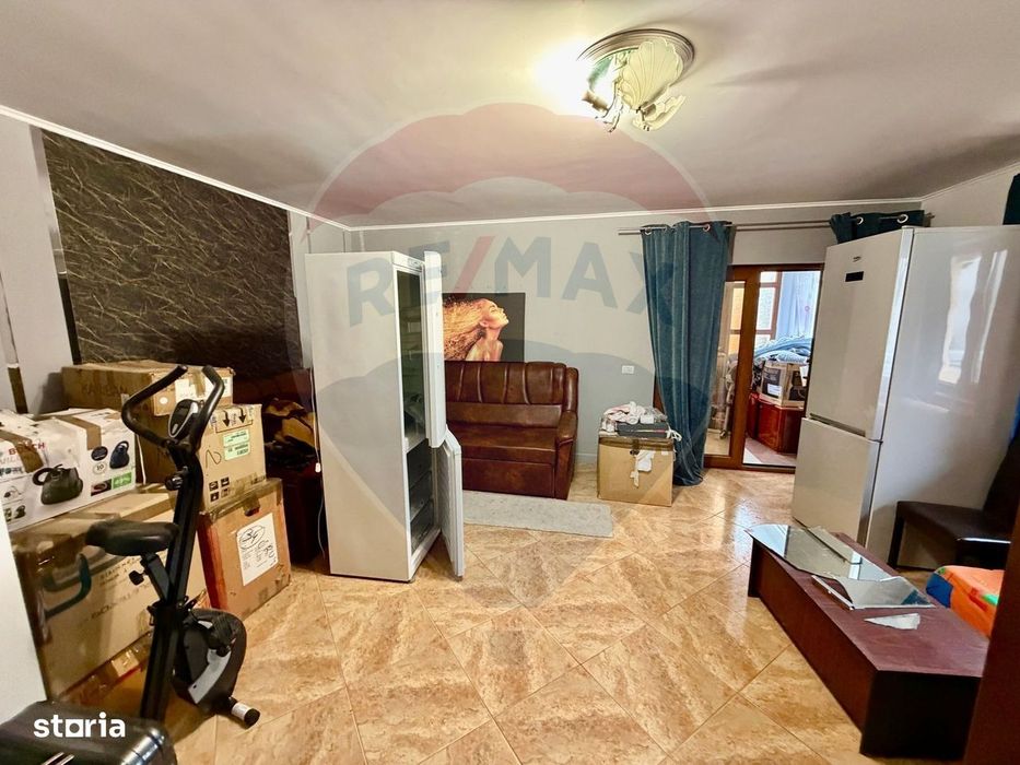 Casă / Vilă cu 4 camere de vânzare