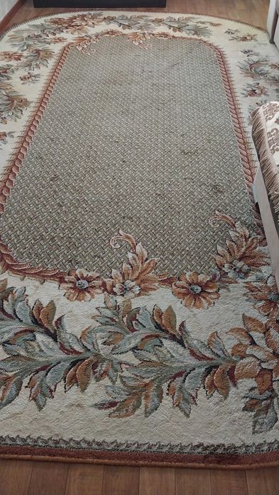 Продам ковер дешево