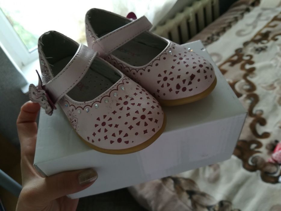 Сандали на девочку