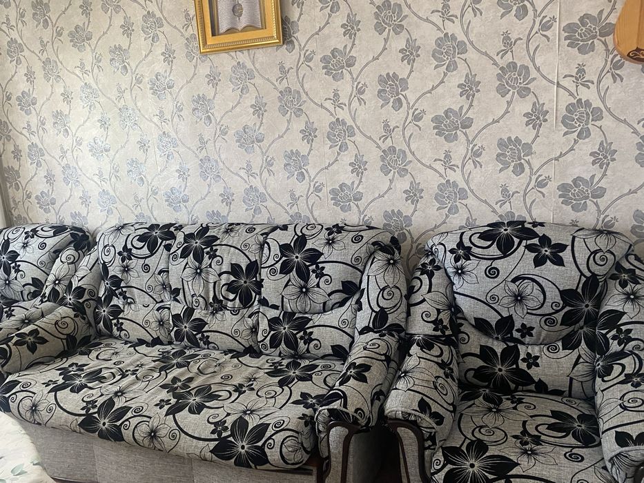 Диван 2 креслосымен сатылады