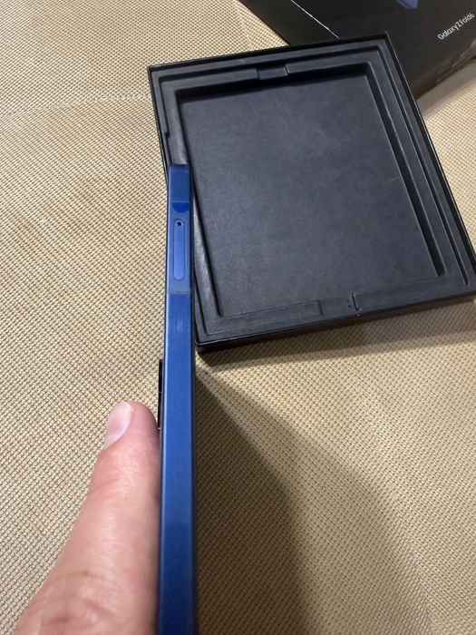 Samsung Fold 6 nou neactivat