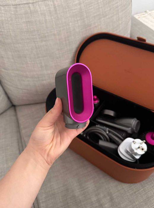 Set Dyson Airwrap (multistyler și uscător) - stare excelentă