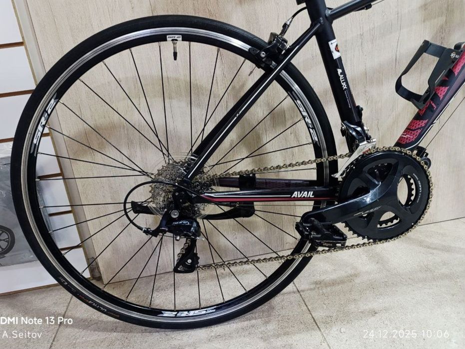 Шоссейный велосипед Giant  Avail 1 Б/У в отличном состояние.