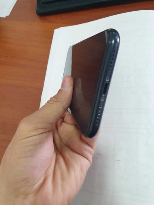 Iphone XR 128 gb holati yaxshi