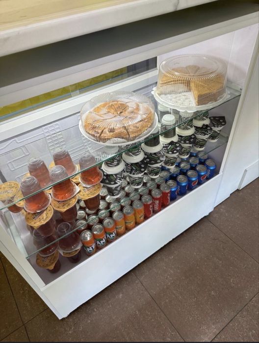 Витрина холодильник