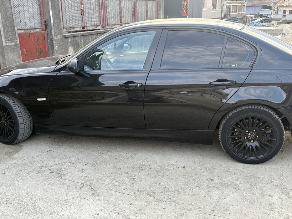 De vanzare bmw e90