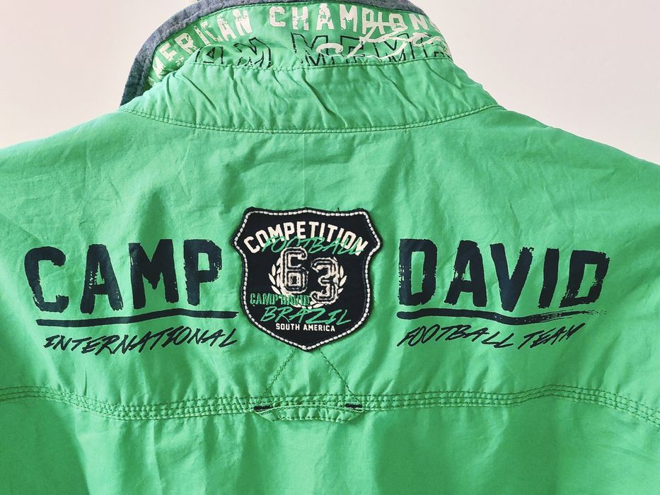 Cămașa Camp David.