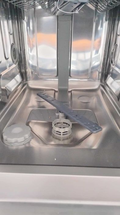 Нова Иноксова Съдомиялна машина Gorenje-Горение 45 см 11 комплкета