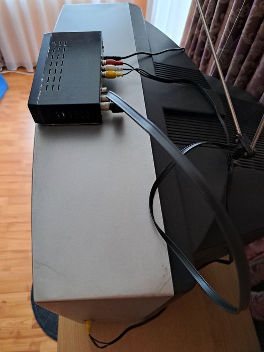 Телевизор с кинескоп LG