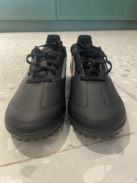 Неизползвани стоножки adidas deportivo размер 40