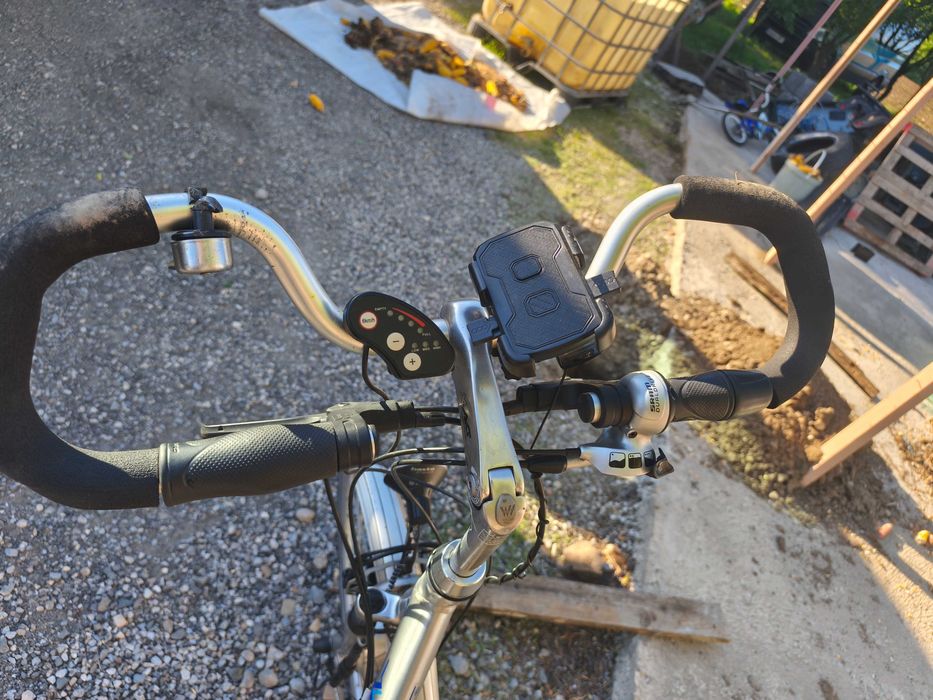 Vand bicicleta electrica atonomie 65Km